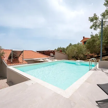 Themida Luxurious By Travel Pro - Halkidiki *